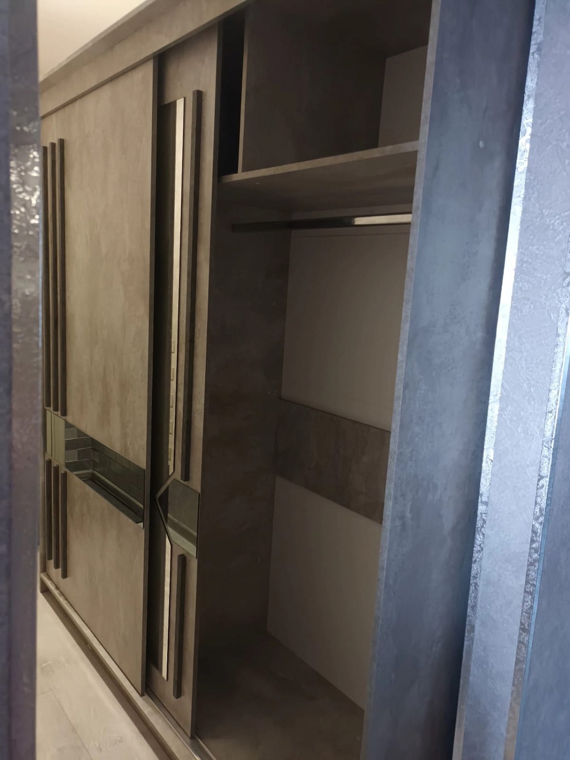 Шкаф-купе №25 (2,0 м) Грей Цемент Светлый/Графит/Железная руда