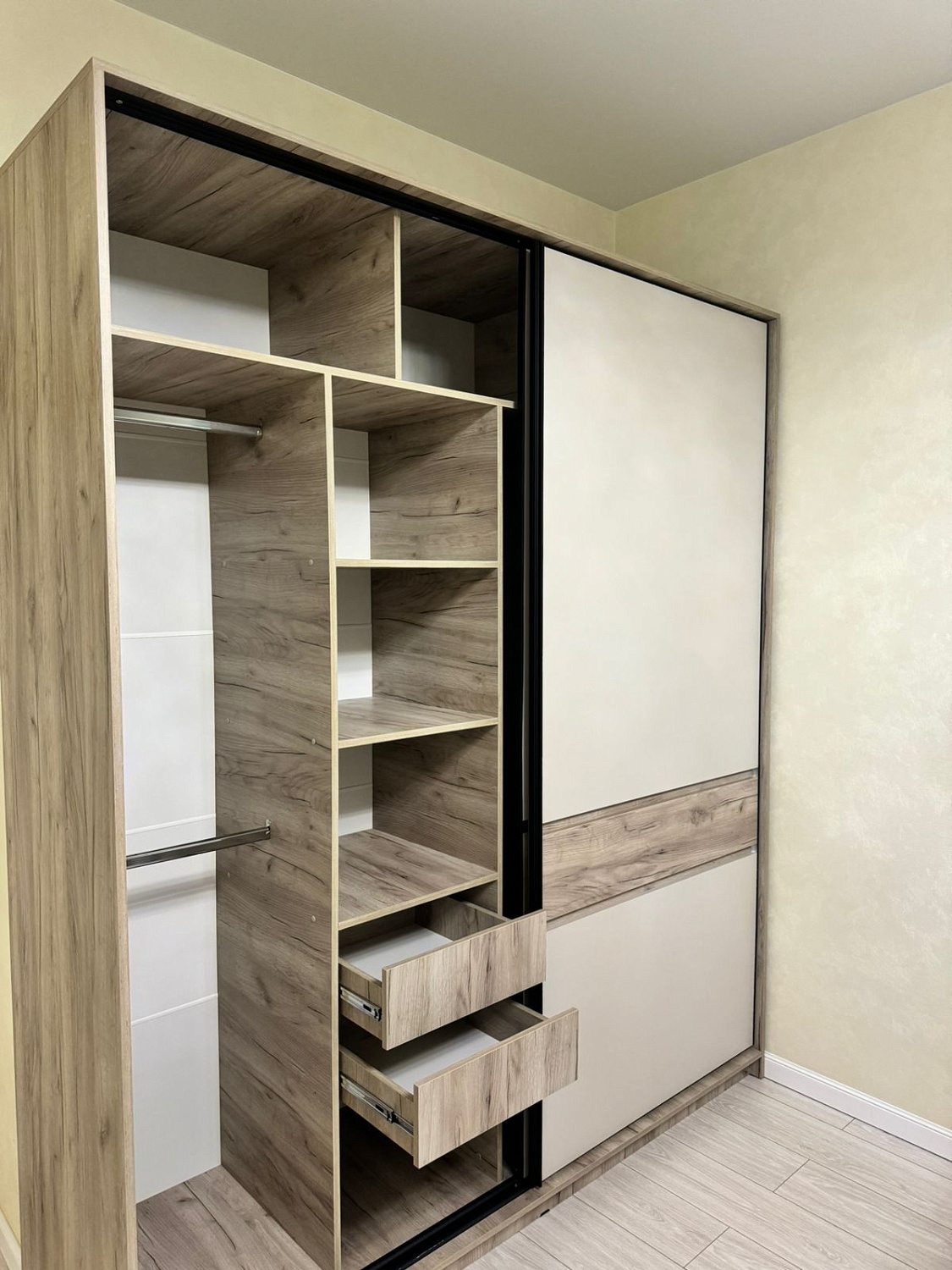 БОСТОН ШК-005 Шкаф-купе ЛДСП (Комплект) Дуб крафт серый / Кашемир