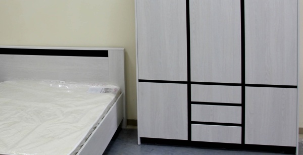 Бостон Шкаф 3-х створчатый Анкор светлый / Венге