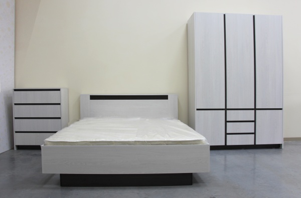 Бостон Шкаф 3-х створчатый Анкор светлый / Венге